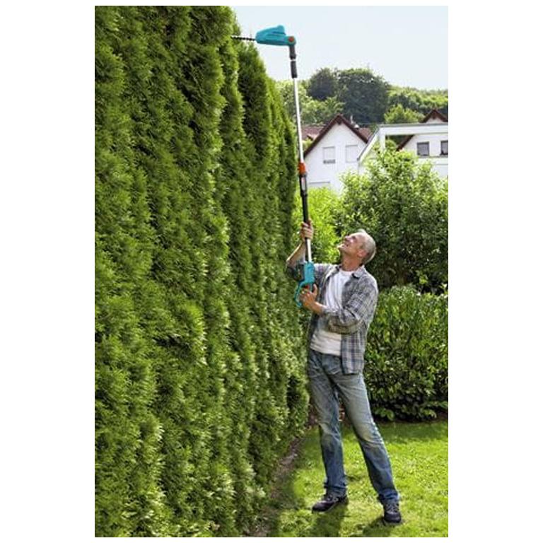 GARDENA Battery Hedge Trimmer Telescopic 42/18V P4A SOLO (Excl Batteries) - GARDENING.co.za
