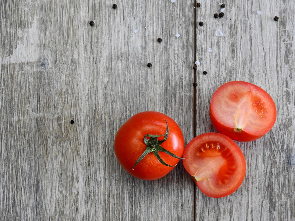 The Joy of Saving and Replanting Tomato Seeds 🌿🍅