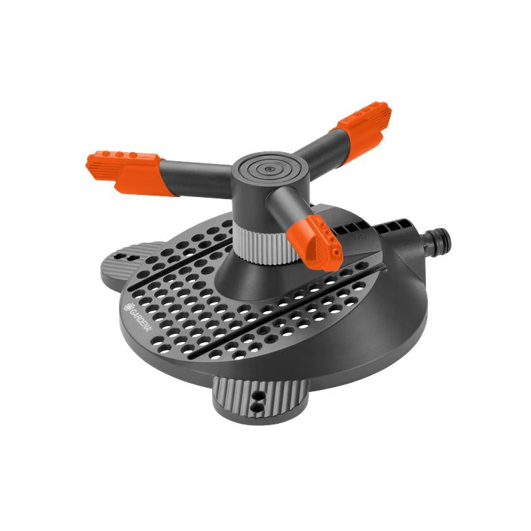 GARDENA Classic Samba circular sprinkler with three orange spray arms