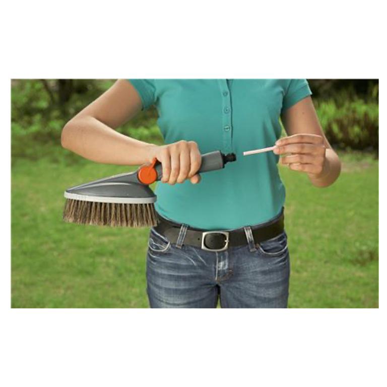 GARDENA Hand-Held Wash Brush - PET Bristles-GARDENING.co.za