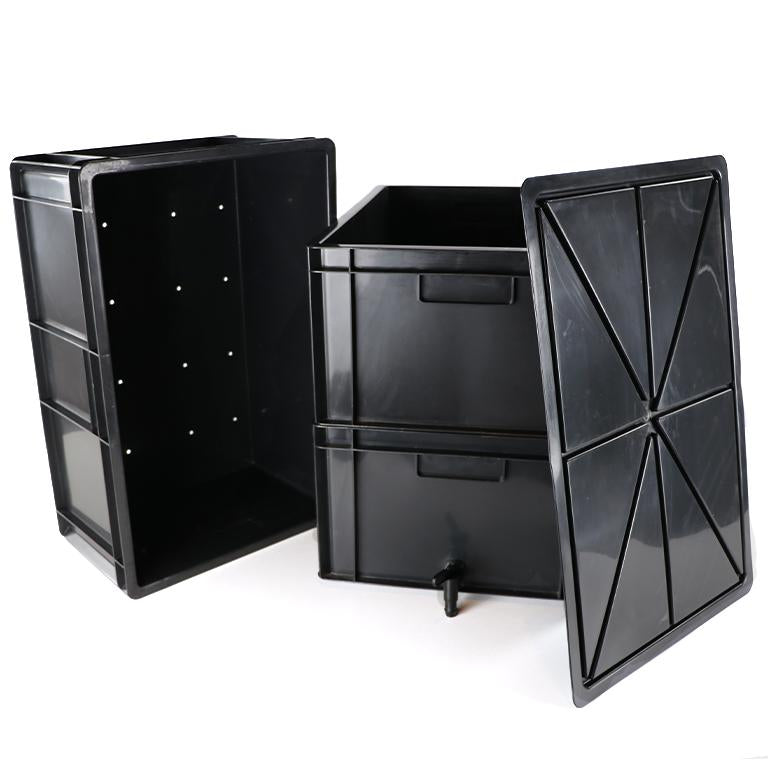 Ubuntuberg Worm Farm + FREE Worms Starter Kit